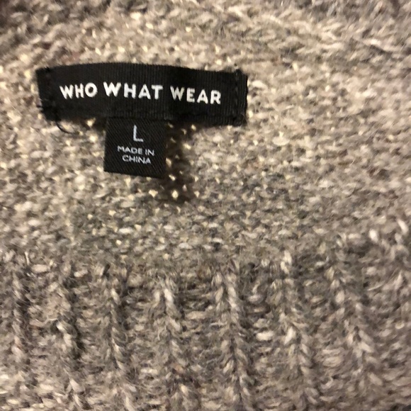 Sweater - Picture 2 of 3